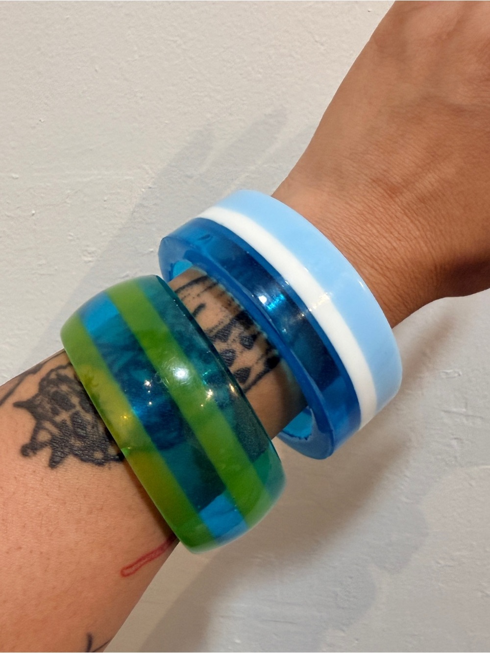 Frutiger stripe bangle set